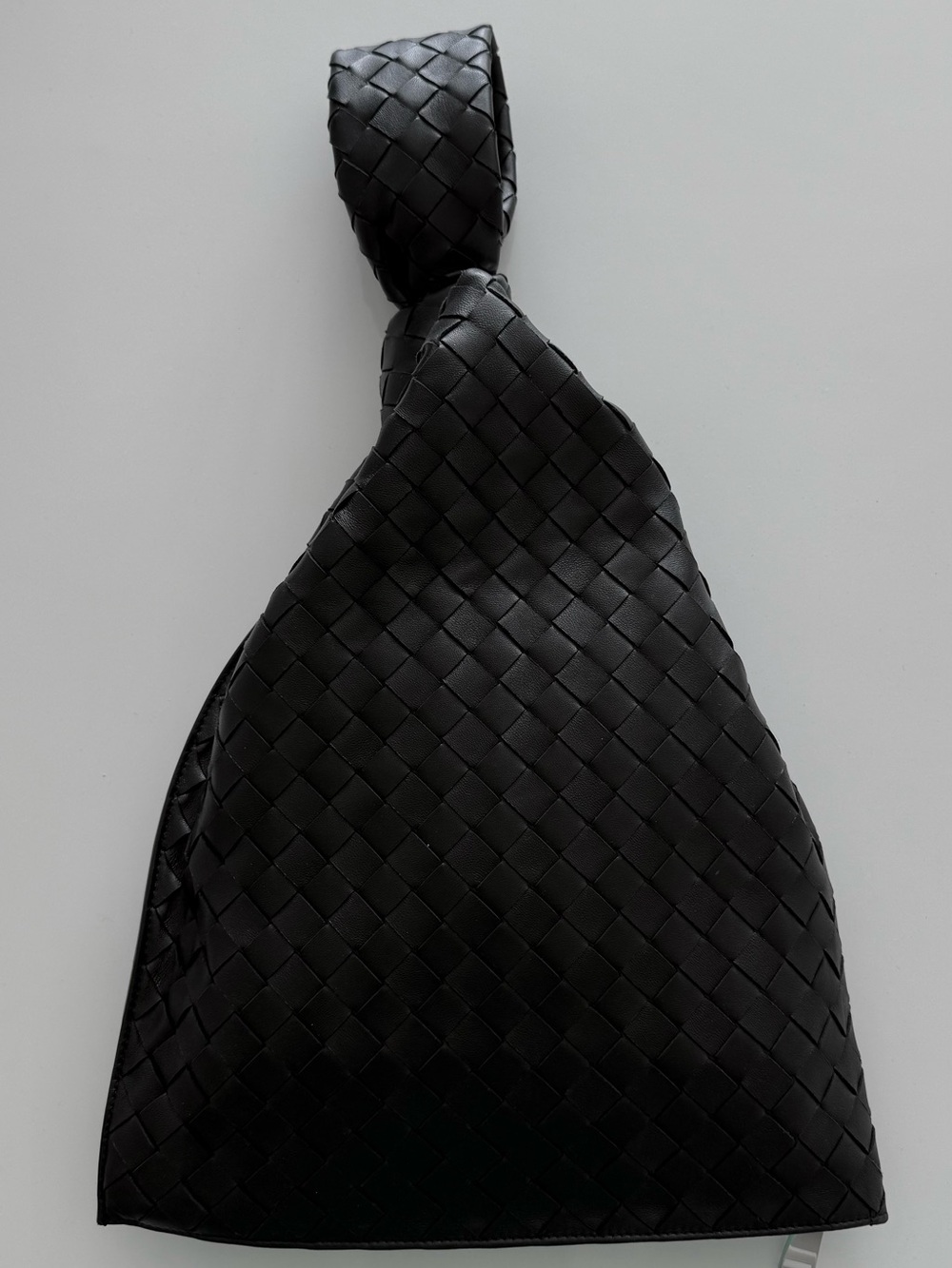 Bottega Veneta Black Intrecciato Knot Pouch bag_authentic - Picture 3 of 9